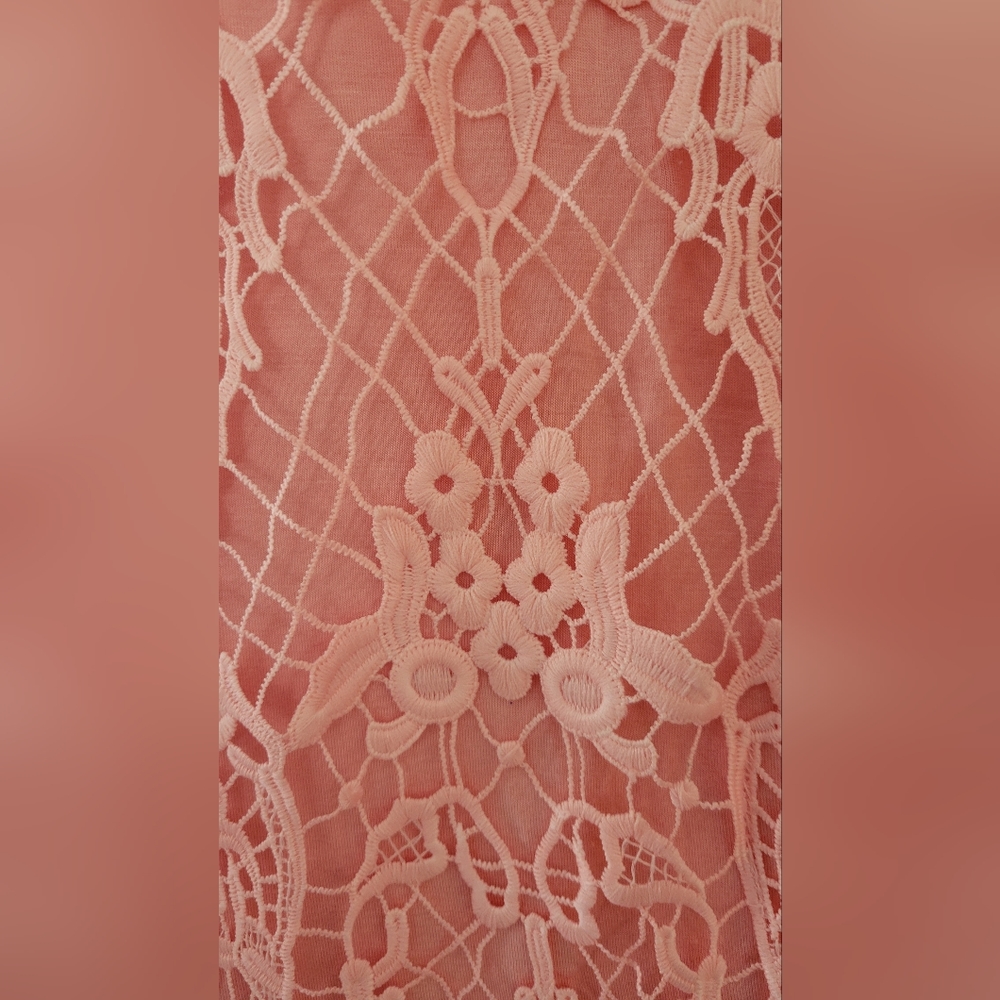 NWT Peach Lace Halter Dress- Size Medium - Picture 6 of 10